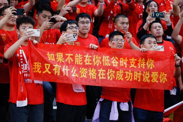 C 罗未选入最佳阵容的背后原因解析